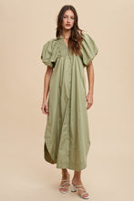Load image into Gallery viewer, Annie Wear Smocked Puff Sleeve Midi Dress