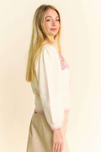 Cargar imagen en el visor de la galería, Davi & Dani Flower Patch Fuzzy Mock Neck Sweater