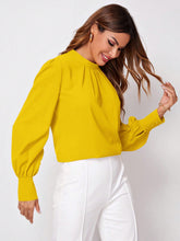 Cargar imagen en el visor de la galería, Ruched Mock Neck Long Sleeve Blouse
