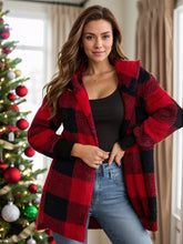 Cargar imagen en el visor de la galería, Plaid Long Sleeve Hooded Coat
