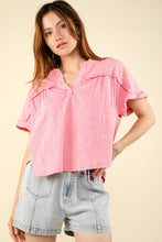 Cargar imagen en el visor de la galería, VERY J Nochted Short Sleeve Washed T-Shirt
