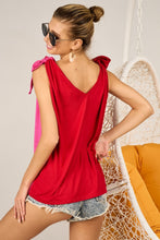 Cargar imagen en el visor de la galería, BiBi Shoulder Ribbon Tied Contrast Tank
