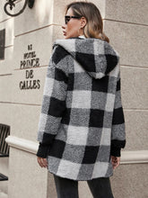 Cargar imagen en el visor de la galería, Plaid Long Sleeve Hooded Coat
