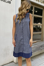 Load image into Gallery viewer, Contrast Trim Round Neck Dress
