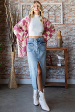 Load image into Gallery viewer, Veveret Slit Mid Rise Waist Denim Skirt
