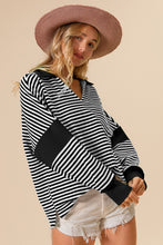 Cargar imagen en el visor de la galería, BiBi Striped Contrast Long Sleeve Knit Top
