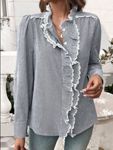 Cargar imagen en el visor de la galería, Lace Detail Ruffled Round Neck Long Sleeve Shirt
