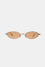 Cargar imagen en el visor de la galería, Nicole Lee USA Metal Frame Finley Oval Sunglasses
