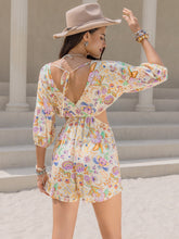 Cargar imagen en el visor de la galería, Cutout Printed Half Sleeve Romper
