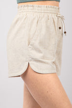 Cargar imagen en el visor de la galería, VERY J Drawstring Elastic Waist Linen Shorts
