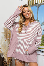 Cargar imagen en el visor de la galería, BiBi Striped Thumbhole Long Sleeve Top
