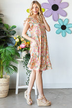 Cargar imagen en el visor de la galería, Heimish Full Size Floral Ruffled V-Neck Dress
