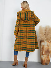 Cargar imagen en el visor de la galería, Plaid Long Sleeve Hooded Coat with Pockets
