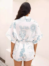 Cargar imagen en el visor de la galería, Printed Collared Neck Half Sleeve Romper
