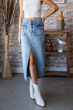 Load image into Gallery viewer, Veveret Slit Mid Rise Waist Denim Skirt
