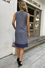 Load image into Gallery viewer, Contrast Trim Round Neck Dress
