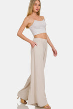 Cargar imagen en el visor de la galería, Zenana Pleated Linen Blend Wide Leg Pants
