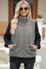 Cargar imagen en el visor de la galería, Pocketed Zip Up Turtleneck Vest Coat
