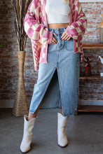 Cargar imagen en el visor de la galería, Veveret Slit Mid Rise Waist Denim Skirt
