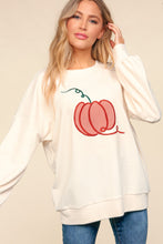 Cargar imagen en el visor de la galería, Haptics Full Size Embroidery Pumpkin Long Sleeve Knit Top
