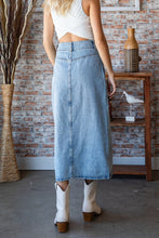 Cargar imagen en el visor de la galería, Veveret Slit Mid Rise Waist Denim Skirt
