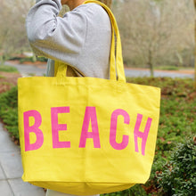 Cargar imagen en el visor de la galería, Well Made Beach Canvas Tote
