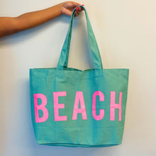 Cargar imagen en el visor de la galería, Well Made Beach Canvas Tote
