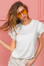 Cargar imagen en el visor de la galería, BiBi Scallop Edged Lace Trim Top
