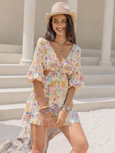 Cargar imagen en el visor de la galería, Cutout Printed Half Sleeve Romper
