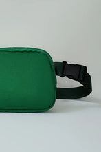 Cargar imagen en el visor de la galería, Buckle Zip Closure Fanny Pack
