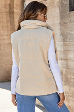 Cargar imagen en el visor de la galería, Pocketed Zip Up Turtleneck Vest Coat
