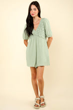 Cargar imagen en el visor de la galería, VERY J Lace Detail Puff Sleeve Romper with Pockets
