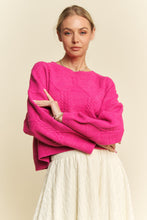 Cargar imagen en el visor de la galería, Davi &amp; Dani Diamond Cable Pattern Drop Shoulder Sweater
