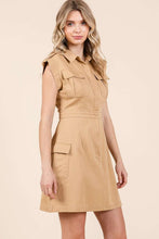 Cargar imagen en el visor de la galería, Mittoshop Cargo Pocket Half Button Mini Dress
