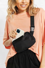 Cargar imagen en el visor de la galería, Buckle Zip Closure Fanny Pack
