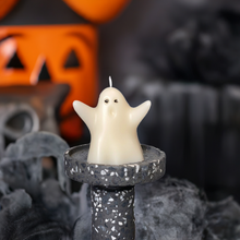 Cargar imagen en el visor de la galería, Cute Ghost Handmade Soy Wax Candle
