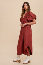 Load image into Gallery viewer, Annie Wear Smocked Puff Sleeve Midi Dress
