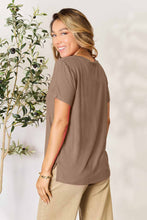 Cargar imagen en el visor de la galería, Basic Bae Full Size Round Neck Short Sleeve T-Shirt
