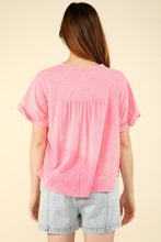 Cargar imagen en el visor de la galería, VERY J Nochted Short Sleeve Washed T-Shirt
