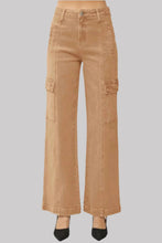 Cargar imagen en el visor de la galería, RISEN Full Size High Rise Wide Leg Cargo Jeans
