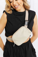 Cargar imagen en el visor de la galería, Buckle Zip Closure Fanny Pack
