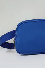 Cargar imagen en el visor de la galería, Buckle Zip Closure Fanny Pack
