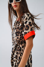 Cargar imagen en el visor de la galería, Leopard Print Dress With Front Knotted Detail
