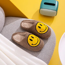 Load image into Gallery viewer, Melody Smiley Face Slippers
